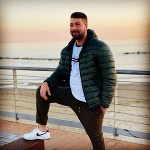 Meet your Posher, Ennio